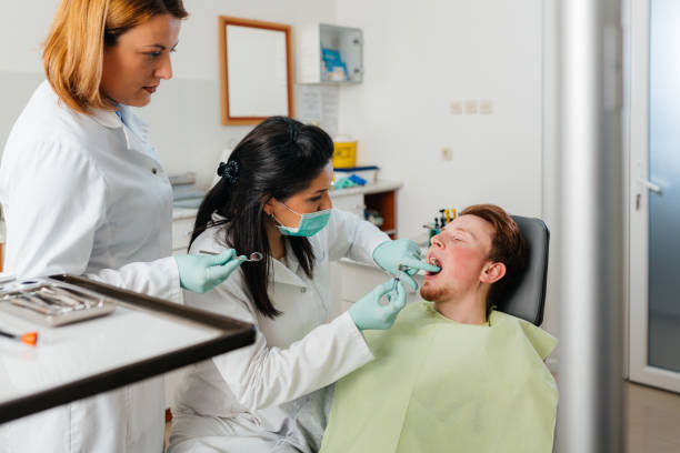 Best Urgent Dental Care for Toothache in Santa Moni, CA